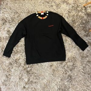 Burberry sweatshirt